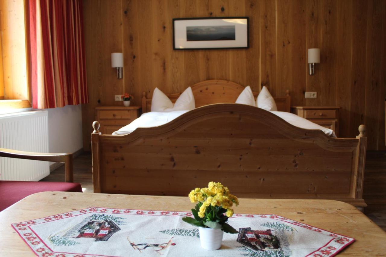 Berghof Hotel Berwang Eksteriør billede